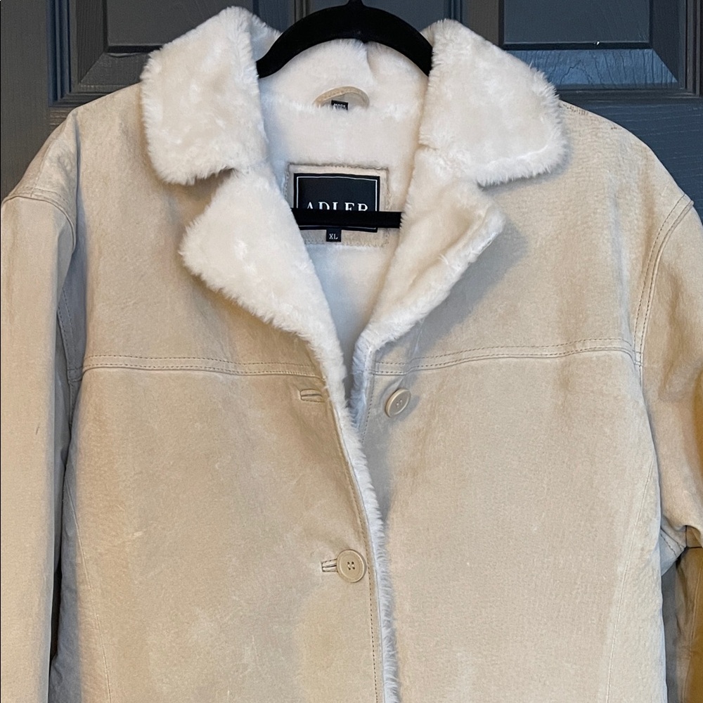 Chic Beige Teddy Jacket - Picture 5 of 9